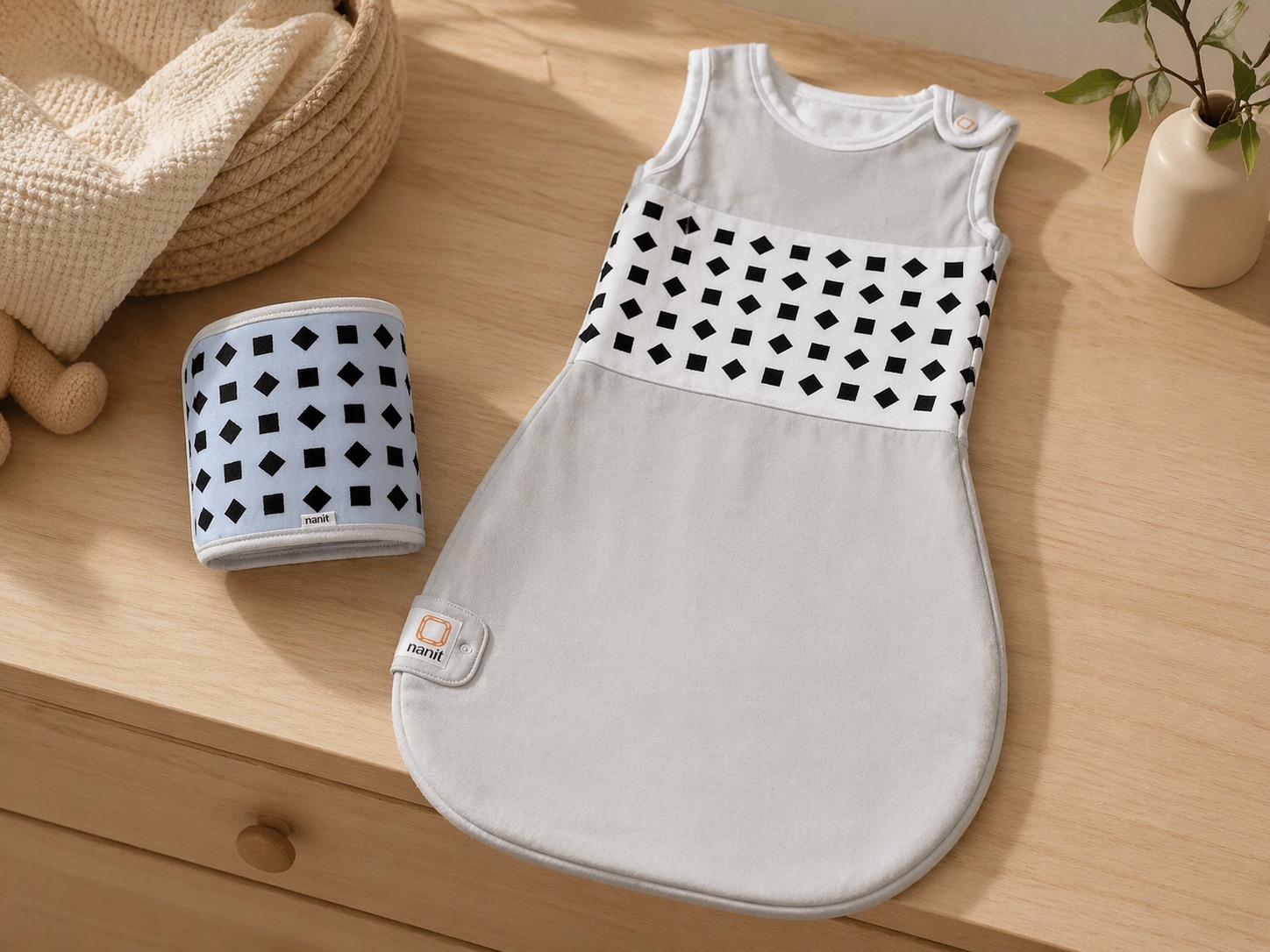 Nanit Breathing Wear – the unique pattern lets the camera track breathing without any body-worn sensors